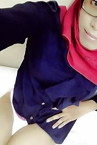 Malay Hijab Gurl